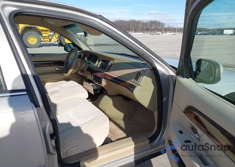 2008 Mercury Grand Marquis Gs z USA, uszkodzony, nr VIN 2MEFM74V88X610608